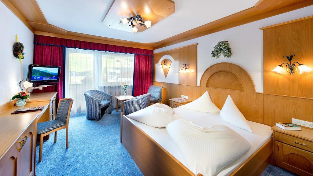 Hotel Bergland Lermoos Room photo